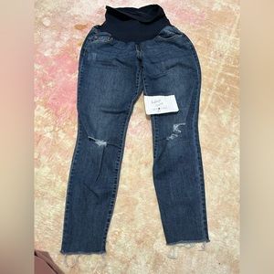 Jessica Simpson maternity jeans